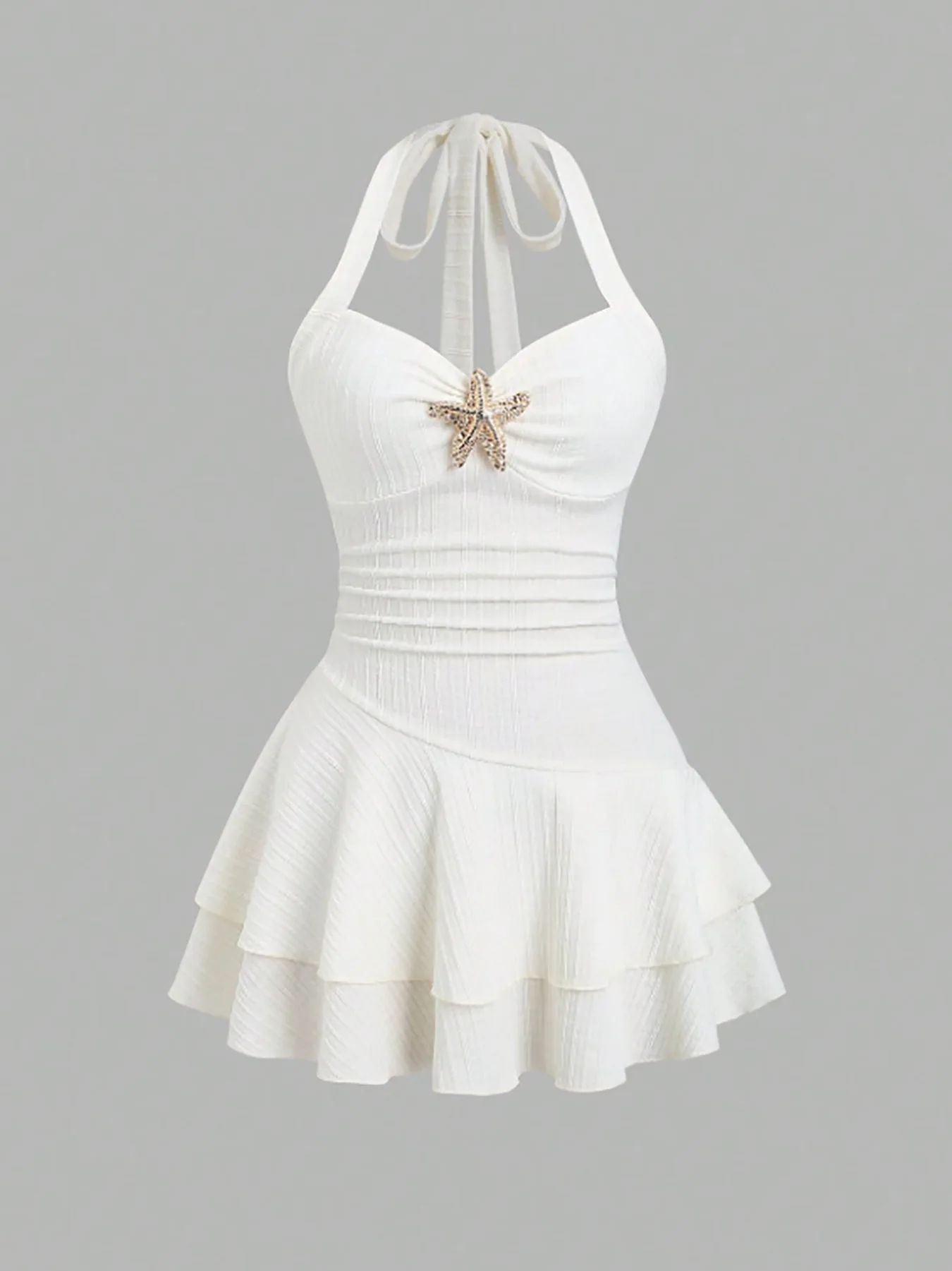 European and American metal decorative V-neck collarless backless new women's clothing new trendy and fashionable short dress
European and American metal decorative V-neck collarless backless new women's clothing new trendy and fashionable short dress