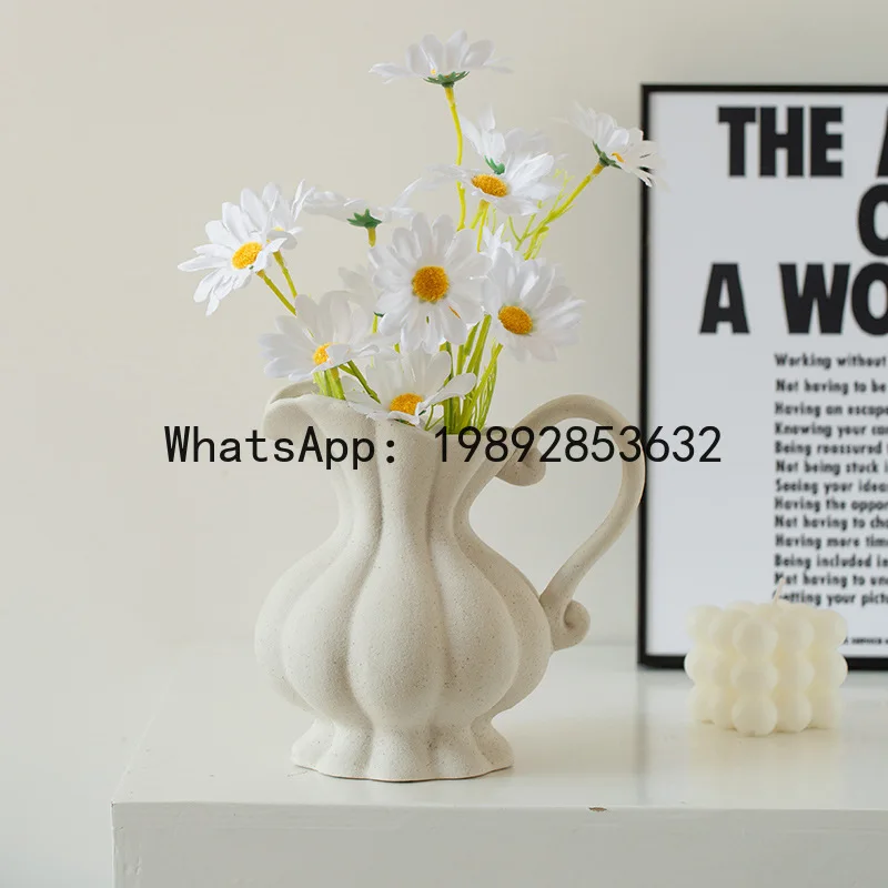 Hp cream ins style high-end aesthetic vase ornament - retro milk jug style ceramic vase for living room hydroponics and floral
Hp cream ins style high-end aesthetic vase ornament - retro milk jug style ceramic vase for living room hydroponics and floral