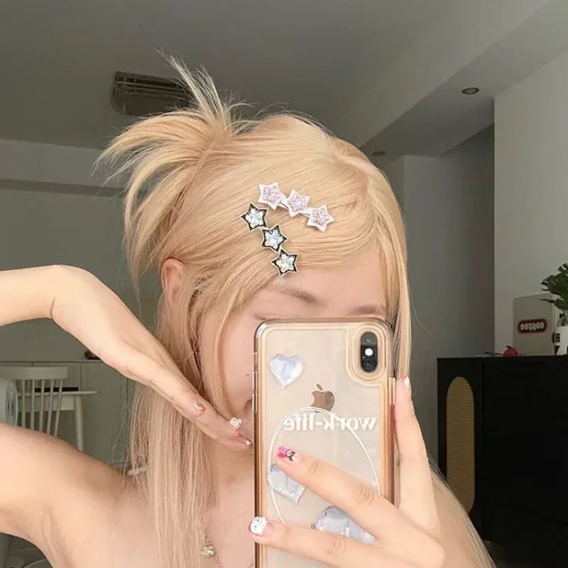 2023 Korean New Shiny Pink Star Hairpin for Girls Japanese Y2K Metal Silver Sweet Alligator Clip Hair Accessories Women Headwear
2023 Korean New Shiny Pink Star Hairpin for Girls Japanese Y2K Metal Silver Sweet Alligator Clip Hair Accessories Women Headwear
