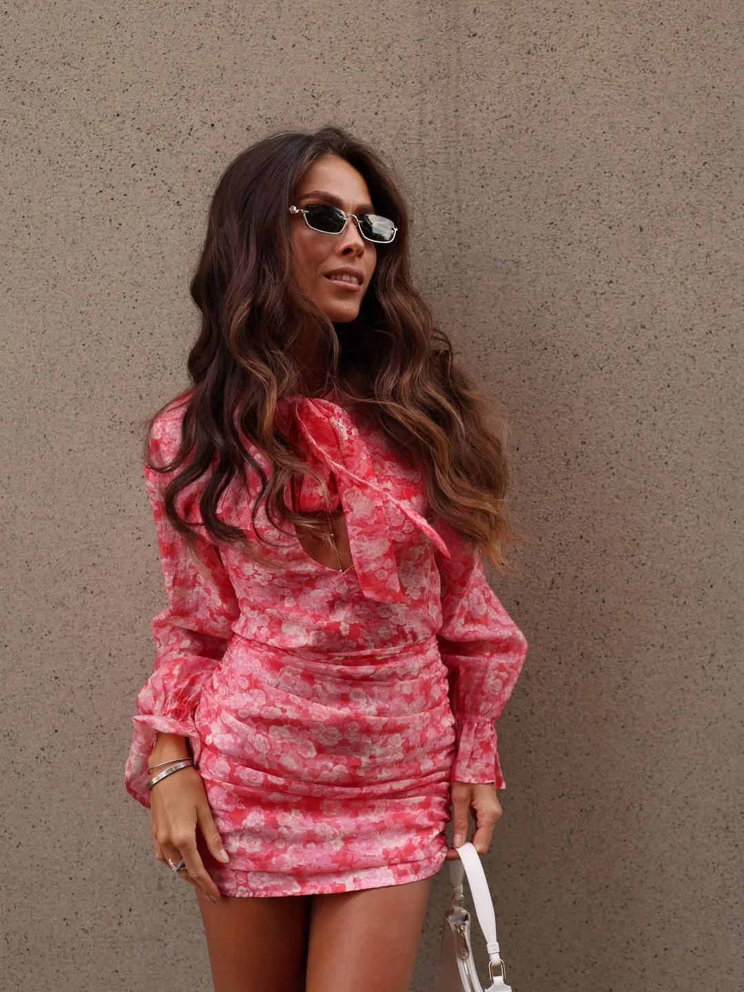 Bow Cutout Floral Bodycon Short Dress Ruch Detail Hip Flare Long Sleeve Slim Fit Dresses 2026 Summer Elegant LadyY2K Party Wear
Bow Cutout Floral Bodycon Short Dress Ruch Detail Hip Flare Long Sleeve Slim Fit Dresses 2026 Summer Elegant LadyY2K Party Wear