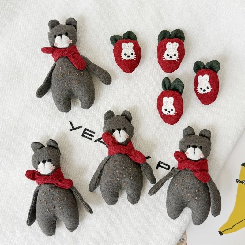 Soft Plush Bear and Rabbit Brooch Fabric Carrot Pin for Scarf Hat Coat Kawaii Forest Accessory Premium Quality for Women Daily
Soft Plush Bear and Rabbit Brooch Fabric Carrot Pin for Scarf Hat Coat Kawaii Forest Accessory Premium Quality for Women Daily