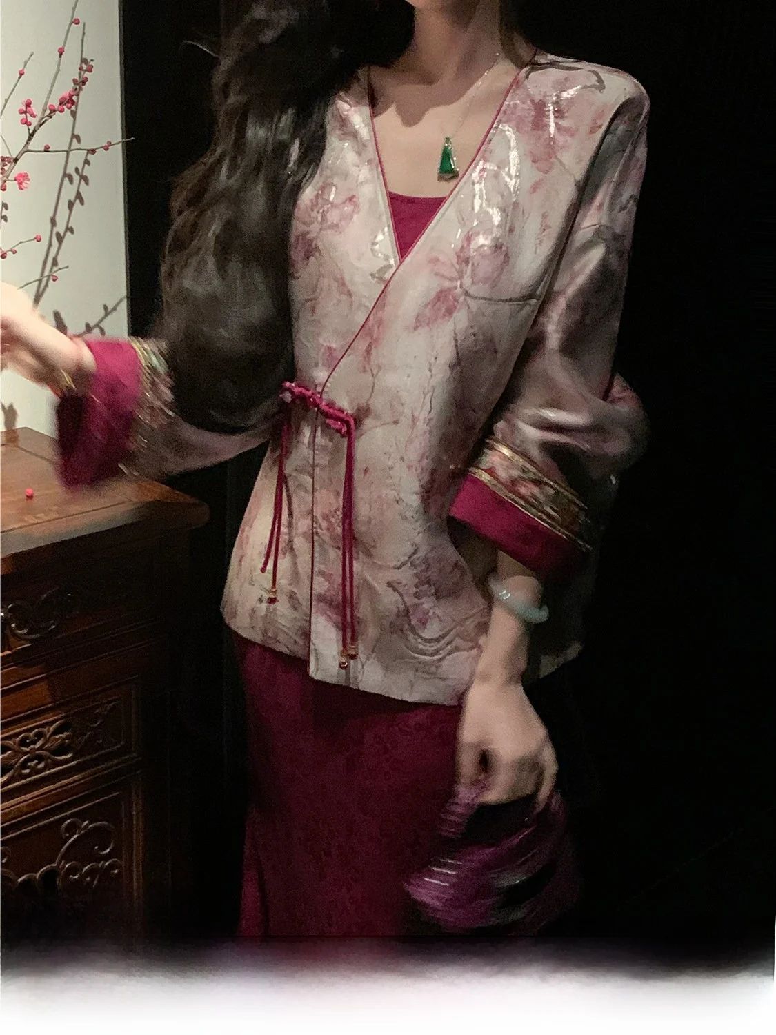Syqiao Nine Purple Departing Fire Spring New Loose Long Sleeve Women's Jacket Gradient Embroidery Traditional Chinese Style
Syqiao Nine Purple Departing Fire Spring New Loose Long Sleeve Women's Jacket Gradient Embroidery Traditional Chinese Style