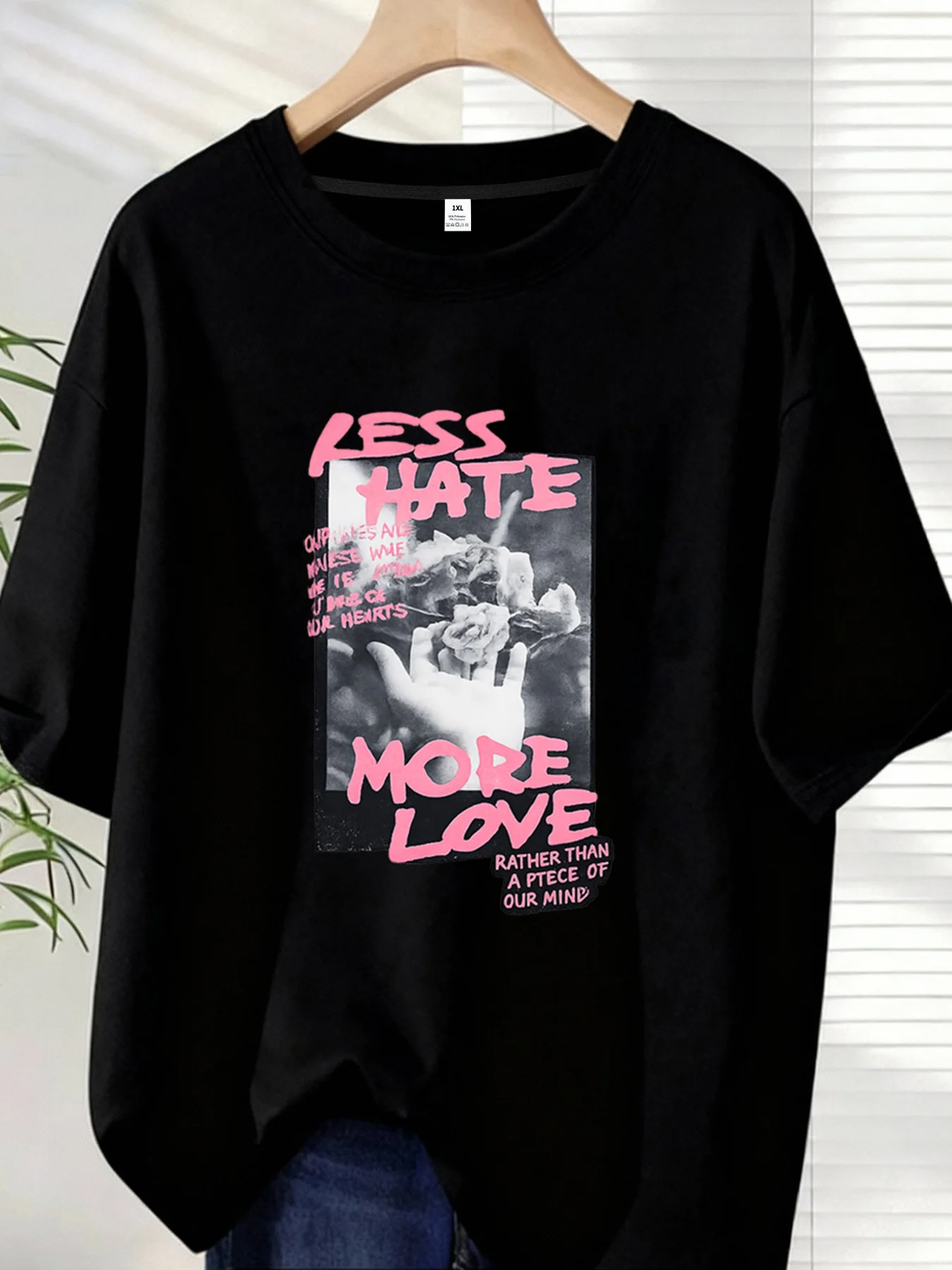 【ZXH10111】Rose and letters Plus size women's round neck short sleeve T-shirt with elastic half sleeves and trendy prints
【ZXH10111】Rose and letters Plus size women's round neck short sleeve T-shirt with elastic half sleeves and trendy prints