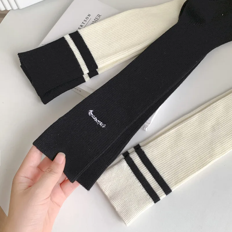 Autumn Women Stockings Winter Cotton Knitting Knee Socks Letter Embroidery Fashion Striped School for Girls Long Socks Stockings
Autumn Women Stockings Winter Cotton Knitting Knee Socks Letter Embroidery Fashion Striped School for Girls Long Socks Stockings