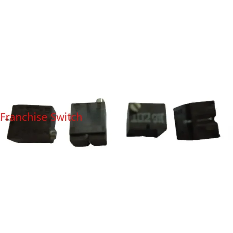10PCS The Diameter Of ST-5 Precision Adjustable Patch Potentiometer Is 6.75*4.3*6mm1K.
10PCS The Diameter Of ST-5 Precision Adjustable Patch Potentiometer Is 6.75*4.3*6mm1K.