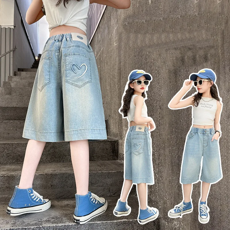 New Summer Knee-Length Denim Short Pants Kids Teenager Casual Style Mini Jeans Children Heart Pattern Denim Shorts For Girls
New Summer Knee-Length Denim Short Pants Kids Teenager Casual Style Mini Jeans Children Heart Pattern Denim Shorts For Girls