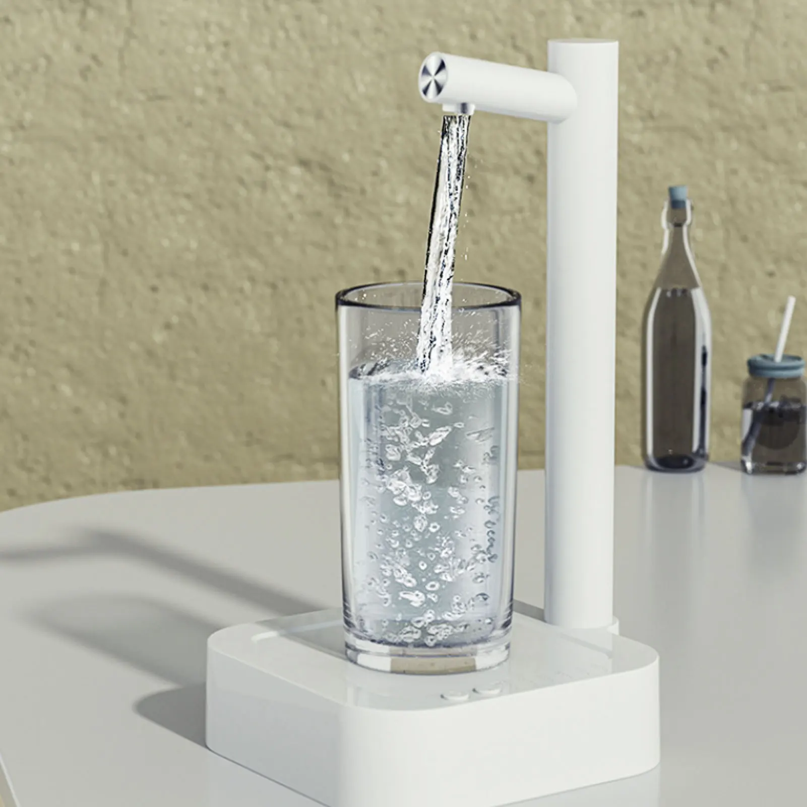 Диспенсер для воды на столешнице, 7-ступенчатый количественный водяной насос, портативный белый электрический настольный компьютер для дома, комнаты, офиса, кемпинга
Диспенсер для воды на столешнице, 7-ступенчатый количественный водяной насос, портативный белый электрический настольный компьютер для дома, комнаты, офиса, кемпинга