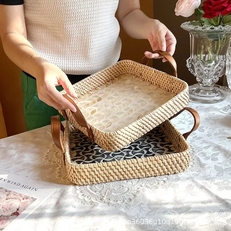 Плетеная корзина для хранения из ракушки из ротанга, круглая и креативная поднос для закусок, легкая роскошная высококачественная тарелка с фруктами, корзина для хлеба, тканая тарелка
Плетеная корзина для хранения из ракушки из ротанга, круглая и креативная поднос для закусок, легкая роскошная высококачественная тарелка с фруктами, корзина для хлеба, тканая тарелка