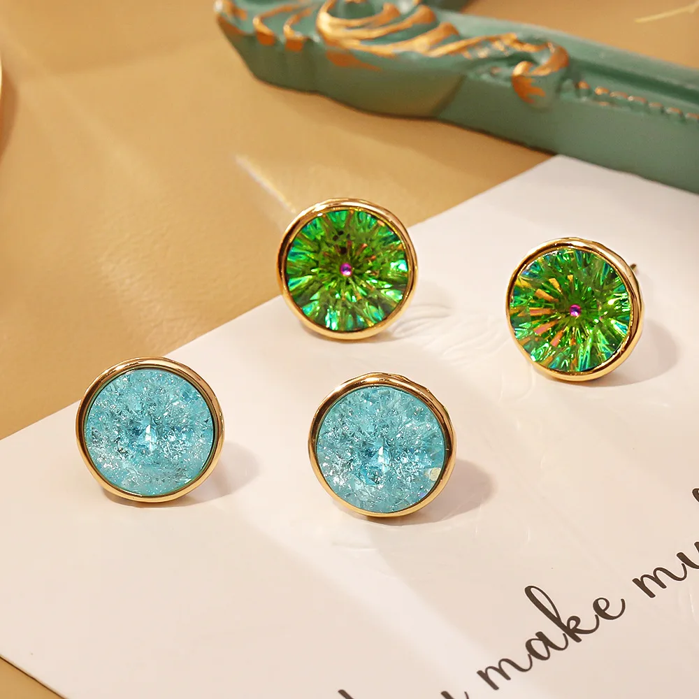 Fashionable and exquisite crystal earrings, high-end, elegant and simple earrings, small and niche, luxury silver needle earring
Fashionable and exquisite crystal earrings, high-end, elegant and simple earrings, small and niche, luxury silver needle earring