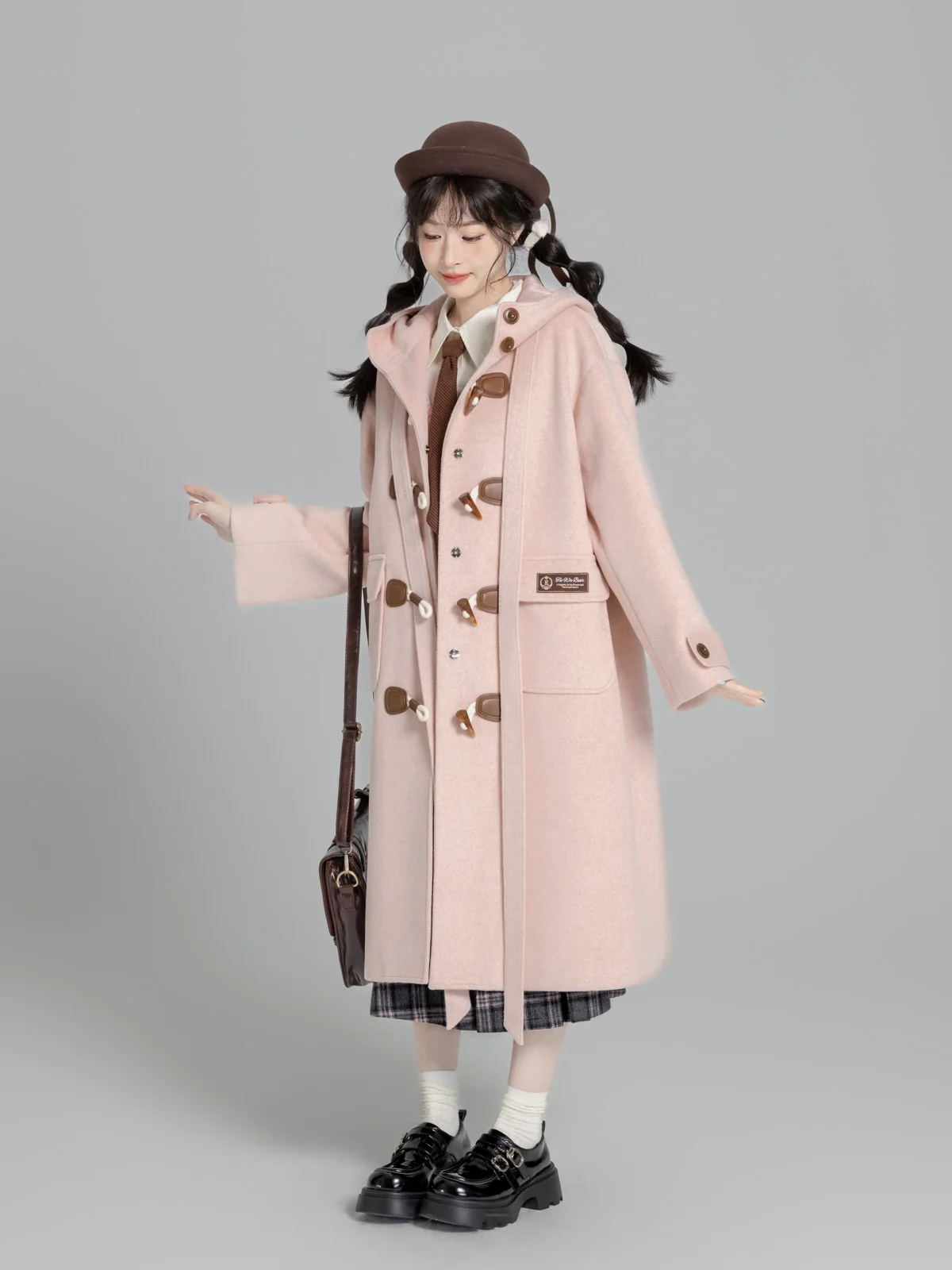 Thiened осенне-зимнее пальто, женское пальто Sweet Berry Sunset Sle College Faion на пуговицах, любимая верхняя одежда для студентов
Thiened осенне-зимнее пальто, женское пальто Sweet Berry Sunset Sle College Faion на пуговицах, любимая верхняя одежда для студентов