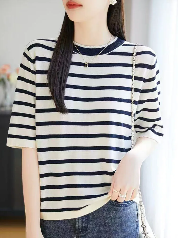 Summer 2026 Women's Loose Fit round Neck Short Sleeve Knitted Stripe Top Slimming Navy Style Ageless Fashion Commute Style
Summer 2026 Women's Loose Fit round Neck Short Sleeve Knitted Stripe Top Slimming Navy Style Ageless Fashion Commute Style