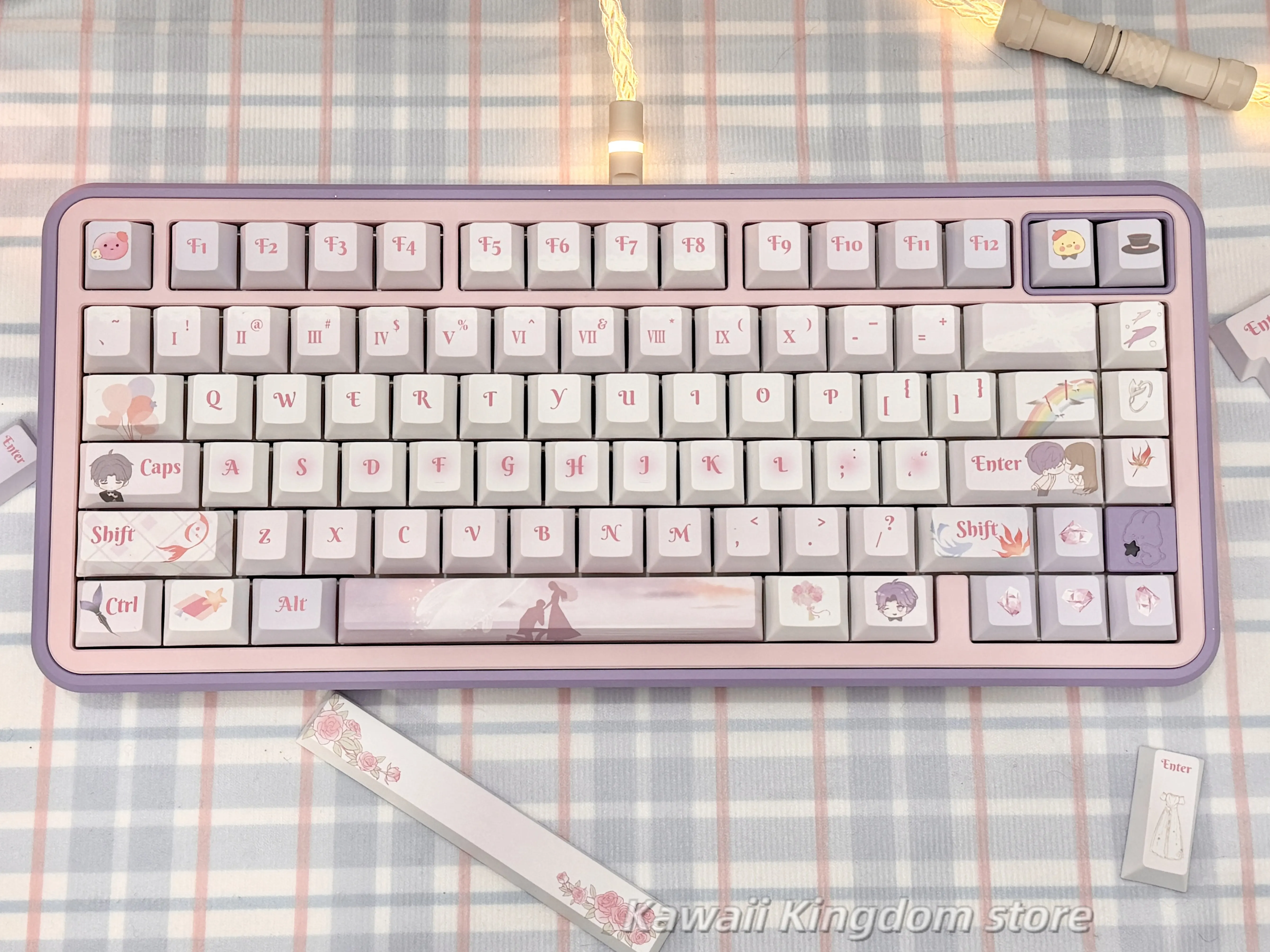 Колпачки для клавиш Love and Deepspace Rafayel Theme, Cherry Profile, PBT, термосублимация, для механической клавиатуры, аниме-колпачки
Колпачки для клавиш Love and Deepspace Rafayel Theme, Cherry Profile, PBT, термосублимация, для механической клавиатуры, аниме-колпачки