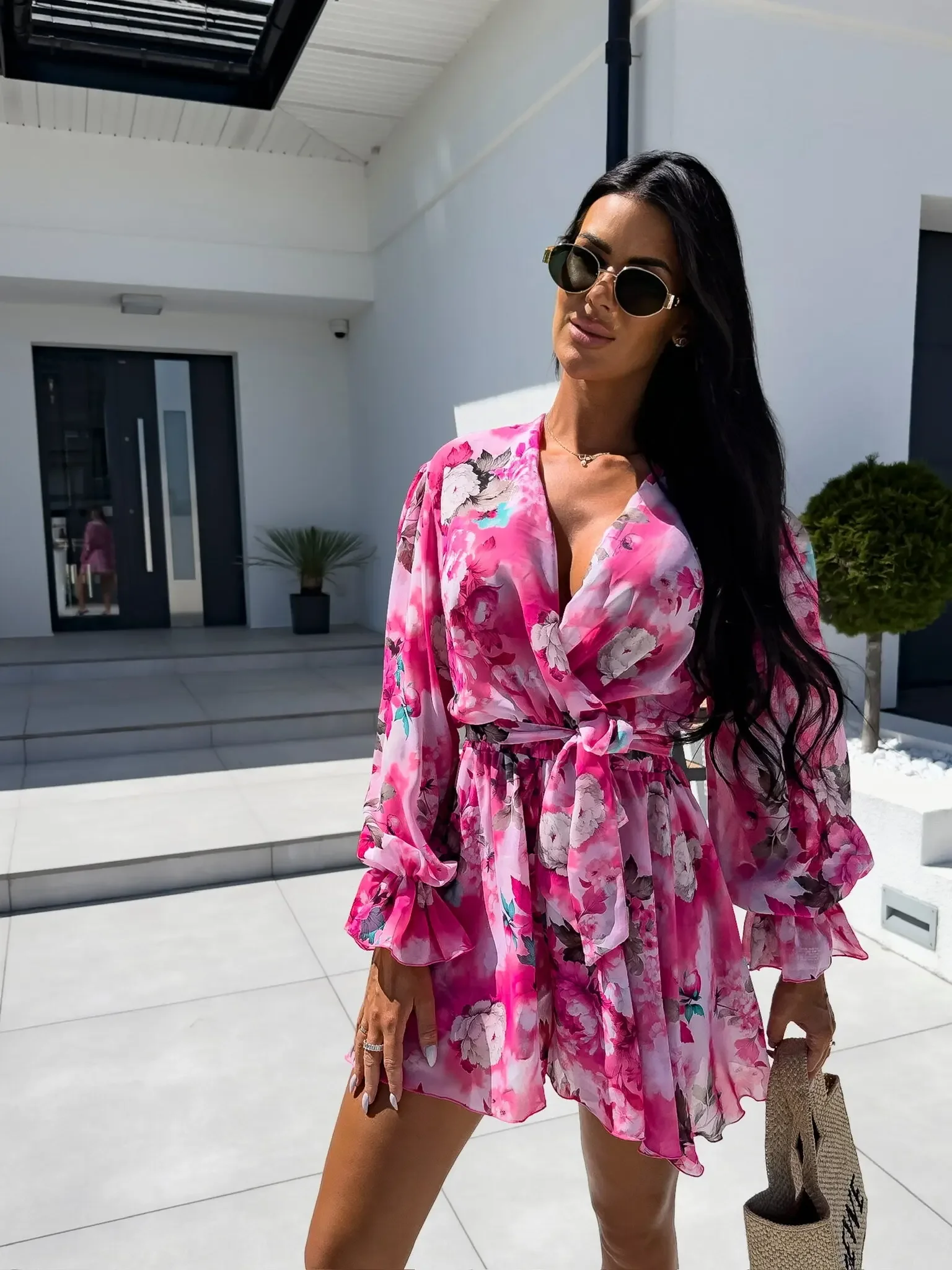 The Latest Fashion Trend for Autumn Women's Hot Items Fashionable and Sexy Women's Long Sleeved Loose Jumpsuit
The Latest Fashion Trend for Autumn Women's Hot Items Fashionable and Sexy Women's Long Sleeved Loose Jumpsuit