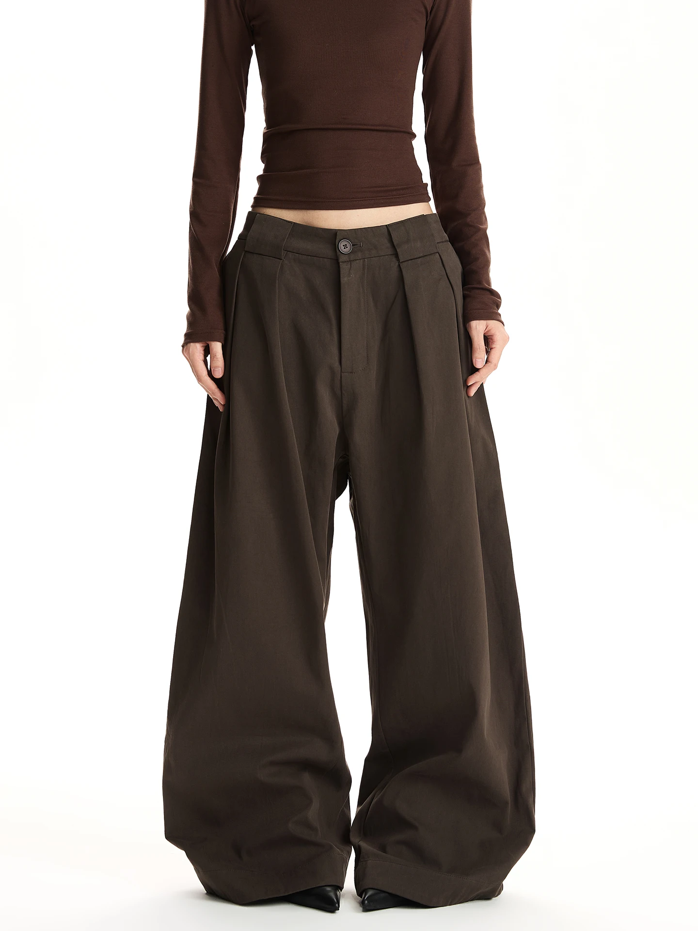 Женские брюки в американском ретро-стиле с двойными складками, широкие, прямые, повседневные, для работы, свободные, удлиненные, с эффектом стройности
Женские брюки в американском ретро-стиле с двойными складками, широкие, прямые, повседневные, для работы, свободные, удлиненные, с эффектом стройности