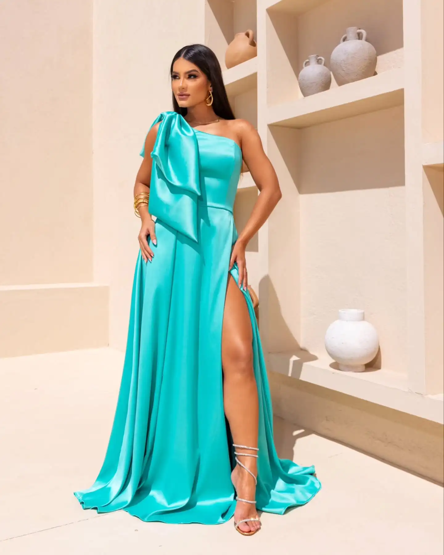 Customized Modern One Shoulder Bow Evening Dresses High Quality Pleats Front Slit Blue Satin Vestido De Festa Vestido De Noche
Customized Modern One Shoulder Bow Evening Dresses High Quality Pleats Front Slit Blue Satin Vestido De Festa Vestido De Noche