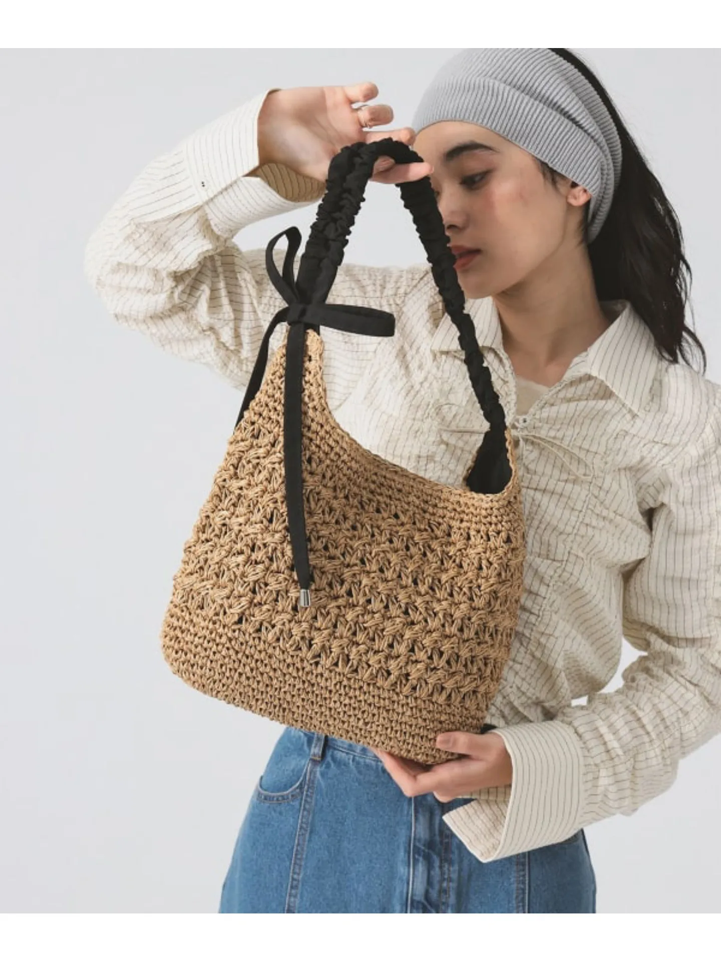Japanese Grass Woven Bow Vacation Beach Shoulder Women's Backpack Bag Summer Daily Rest Straw Woven Portable Tote Bag Female
Japanese Grass Woven Bow Vacation Beach Shoulder Women's Backpack Bag Summer Daily Rest Straw Woven Portable Tote Bag Female