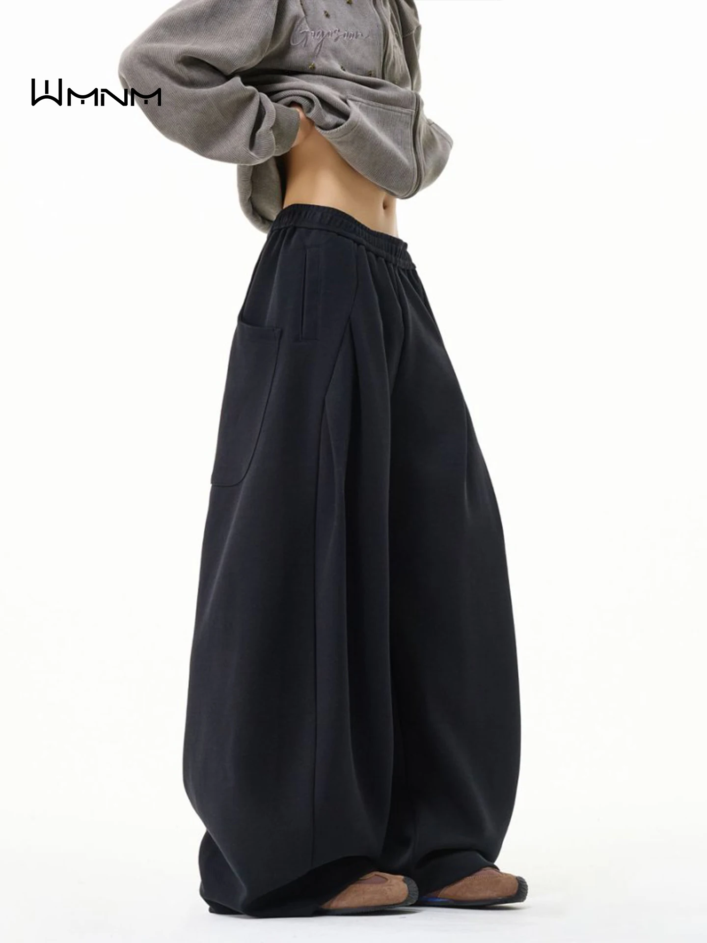 Мужские повседневные свободные брюки прямого кроя, утепленные, осенне-зимние, в американском стиле, с плиссировкой, пэчворком, драпировкой и эластичным поясом
Мужские повседневные свободные брюки прямого кроя, утепленные, осенне-зимние, в американском стиле, с плиссировкой, пэчворком, драпировкой и эластичным поясом