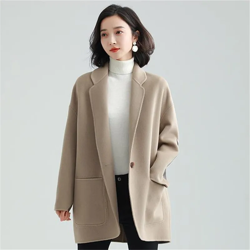Coat Women's Spring and Autumn Pop Simple Stitching Lapel One Button Pocket Fashion Jacket Loose Commuter Overcoat Female ZM342
Coat Women's Spring and Autumn Pop Simple Stitching Lapel One Button Pocket Fashion Jacket Loose Commuter Overcoat Female ZM342