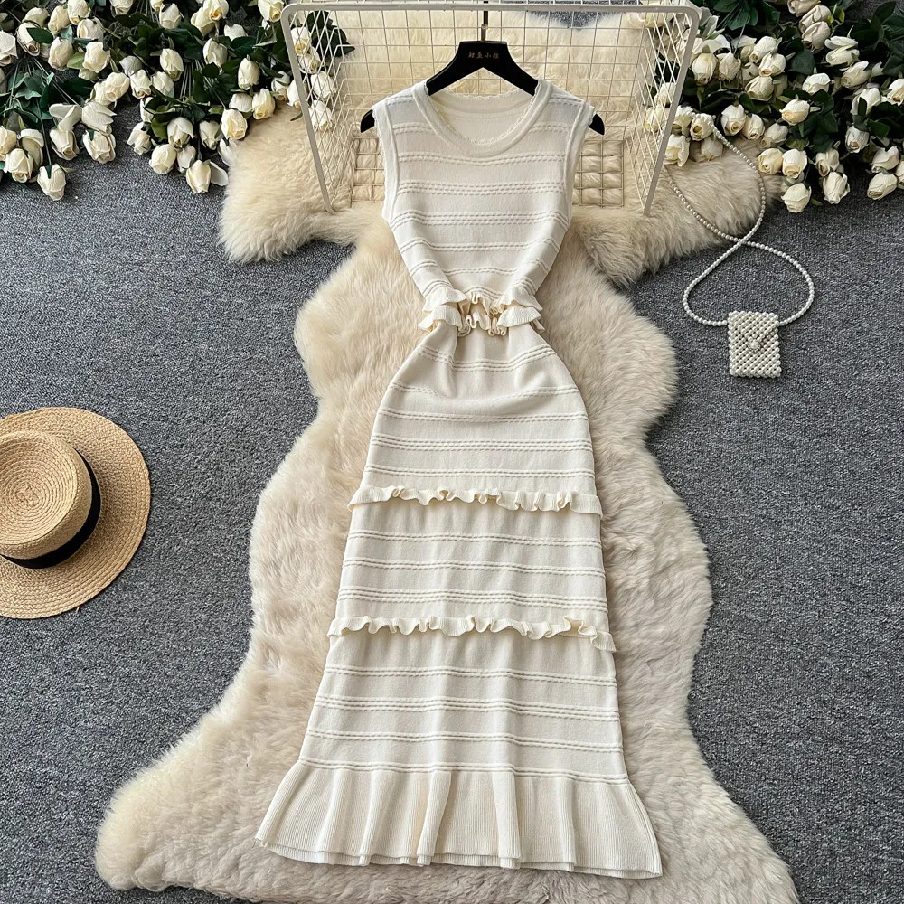 Long Dress Women Knit Dresses Ruffles Vestidos Y2k Streetwear Round Neck Sleeveless Hip Wrap Elegant Party Night Tight Waist
Long Dress Women Knit Dresses Ruffles Vestidos Y2k Streetwear Round Neck Sleeveless Hip Wrap Elegant Party Night Tight Waist