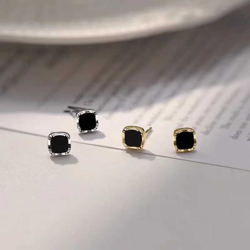 New Hot Selling 925 Sterling Silver Exquisite Charm Earrings Fit For Original Charm Zircon Women's Party Jewelry Gifts
New Hot Selling 925 Sterling Silver Exquisite Charm Earrings Fit For Original Charm Zircon Women's Party Jewelry Gifts