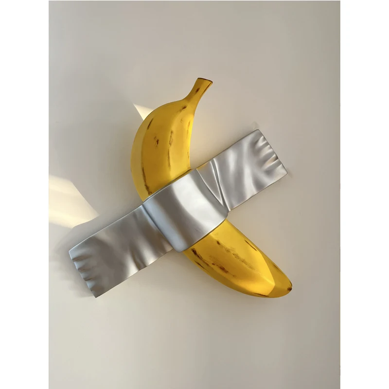 Artist "Million Bananas" niche art installation, fashion trend wall hanging sculpture decorative ornament
Artist "Million Bananas" niche art installation, fashion trend wall hanging sculpture decorative ornament