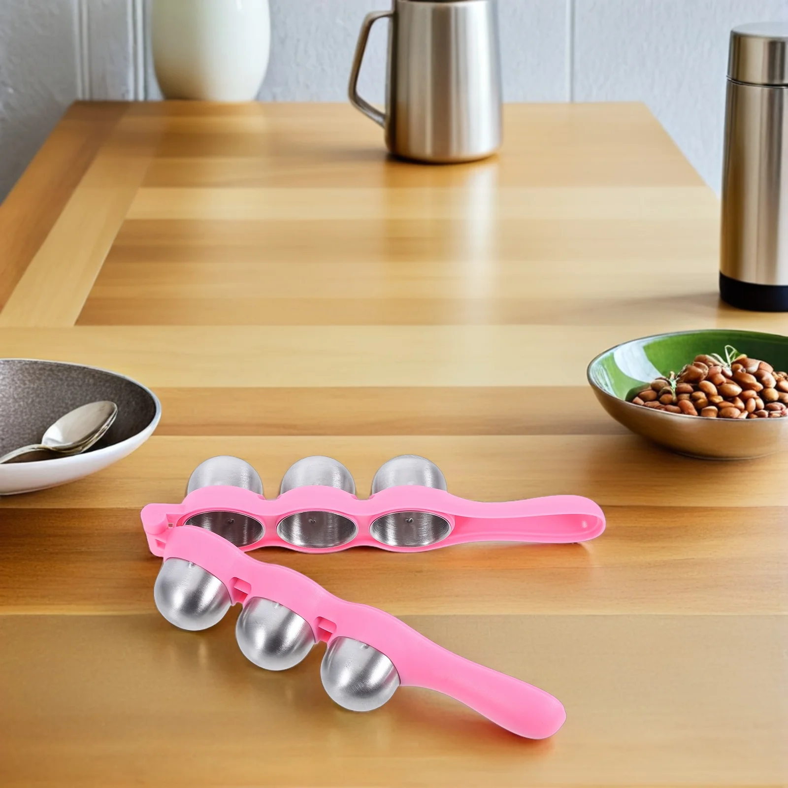 Rice Ball Shaker With Paddle Creative Shake Design For Diy Sushi Making Portable Kitchen Utensil Home Office Travel Use 
Rice Ball Shaker With Paddle Creative Shake Design For Diy Sushi Making Portable Kitchen Utensil Home Office Travel Use