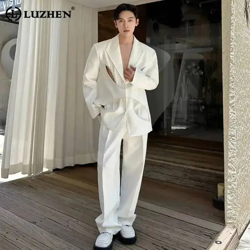 LUZHEN Autumn New Fashion Two-piece Sets Men's Original 2025 Hollow Out Patchwork Design Blazer Coat Male Straight Pants JY7385
LUZHEN Autumn New Fashion Two-piece Sets Men's Original 2025 Hollow Out Patchwork Design Blazer Coat Male Straight Pants JY7385