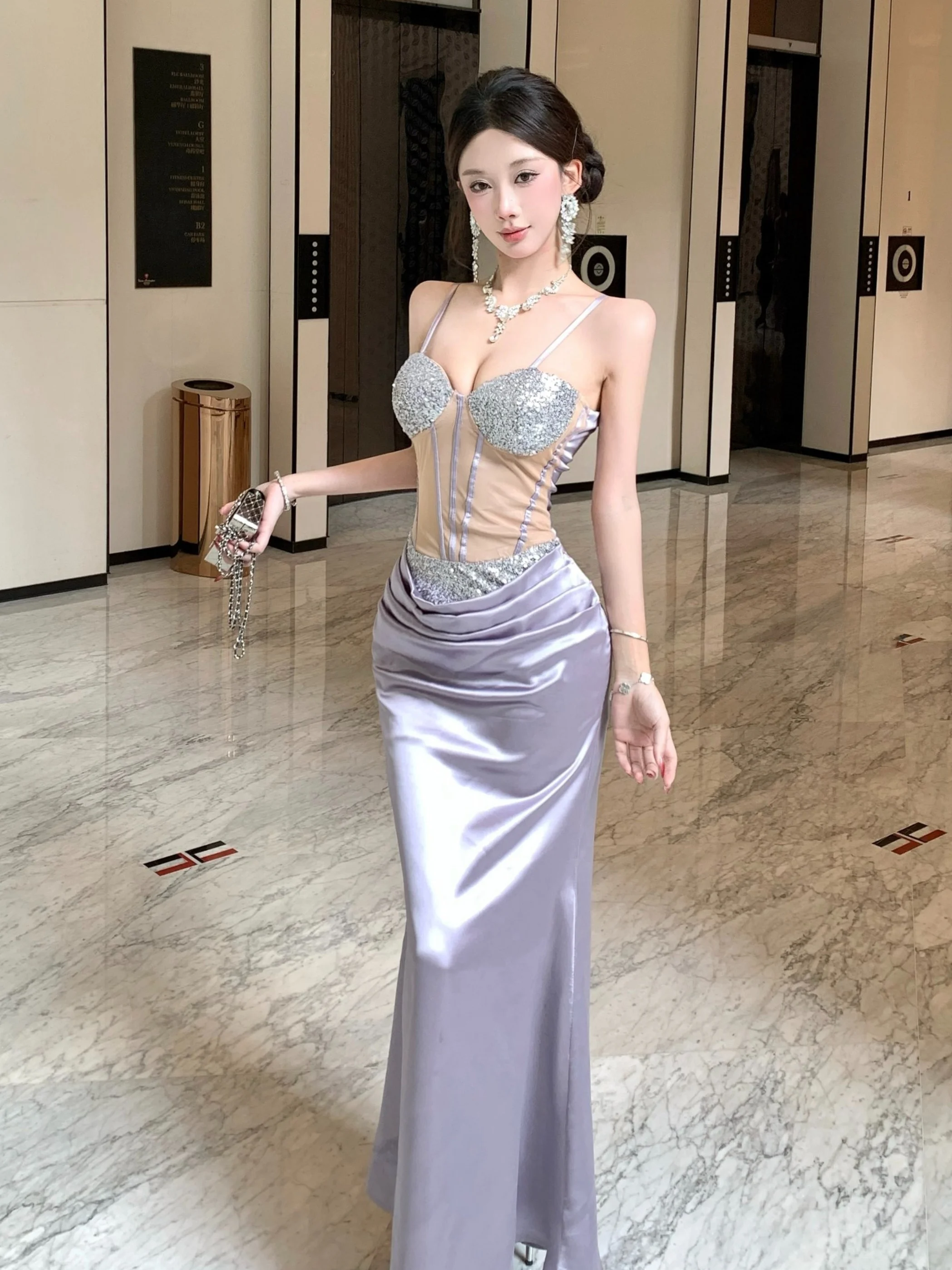 Sexy Sequin Patchwork Strapless Evening Dress Women's High Waist Gown Long Evening Gown Belted Waist for Party And Banquet
Sexy Sequin Patchwork Strapless Evening Dress Women's High Waist Gown Long Evening Gown Belted Waist for Party And Banquet