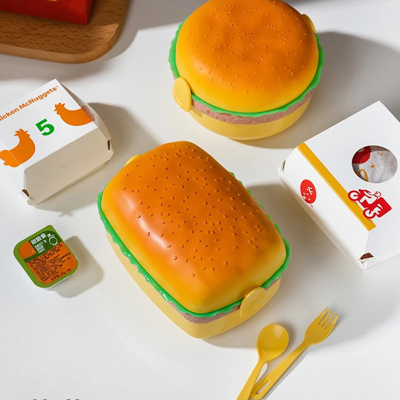 Новый ланч-бокс для гамбургеров, двухъярусный милый ящик для гамбургеров, бенто, микроволновая печь, детский школьный контейнер для еды, вилка, набор посуды, подарки
Новый ланч-бокс для гамбургеров, двухъярусный милый ящик для гамбургеров, бенто, микроволновая печь, детский школьный контейнер для еды, вилка, набор посуды, подарки