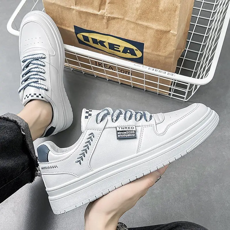 Men's 2025 New Style Paired with Spring and Summer Non Slip Breathable Student Board Shoes with Thick Soles
Men's 2025 New Style Paired with Spring and Summer Non Slip Breathable Student Board Shoes with Thick Soles