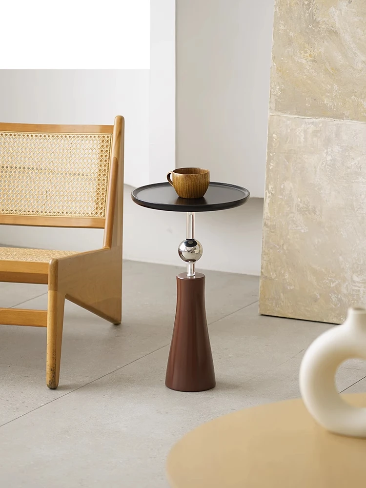 Mandelda living room sofa small side table light luxury modern cream wind corner bedside small coffee
Mandelda living room sofa small side table light luxury modern cream wind corner bedside small coffee