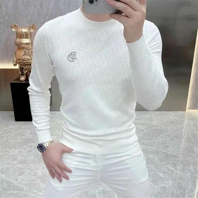 Новый мужской вязаный свитер из шерсти на осень 2025 года, с длинным рукавом, круглым вырезом, вышивкой букв, приталенный, модный, в стиле кэжуал.
Новый мужской вязаный свитер из шерсти на осень 2025 года, с длинным рукавом, круглым вырезом, вышивкой букв, приталенный, модный, в стиле кэжуал.