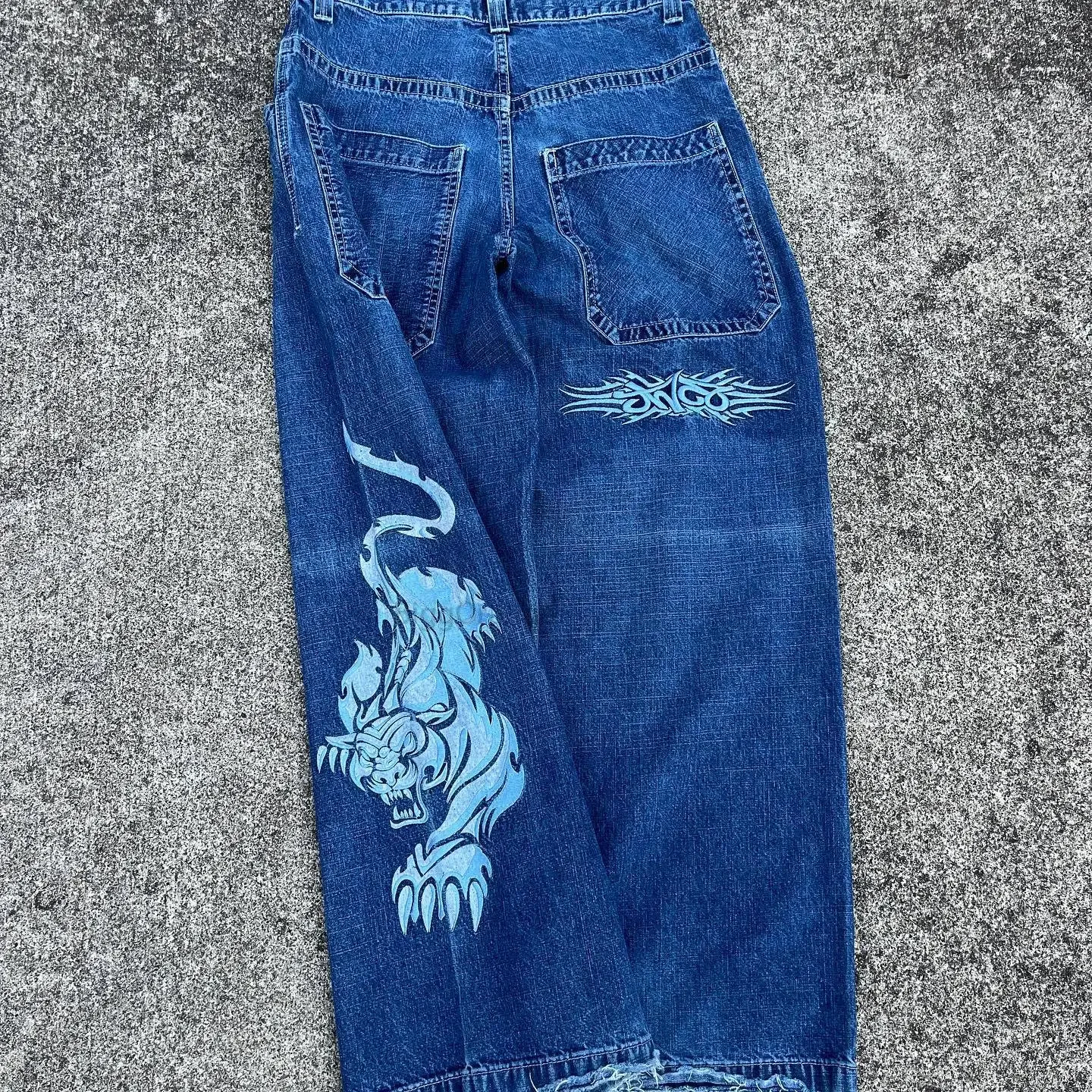 Джинсы JNCO Y2K в стиле Харадзюку, хип-хоп, тигровый рисунок, готические Ретро Синие мешковатые джинсы, джинсовые брюки для мужчин и женщин, Готическая высота
Джинсы JNCO Y2K в стиле Харадзюку, хип-хоп, тигровый рисунок, готические Ретро Синие мешковатые джинсы, джинсовые брюки для мужчин и женщин, Готическая высота