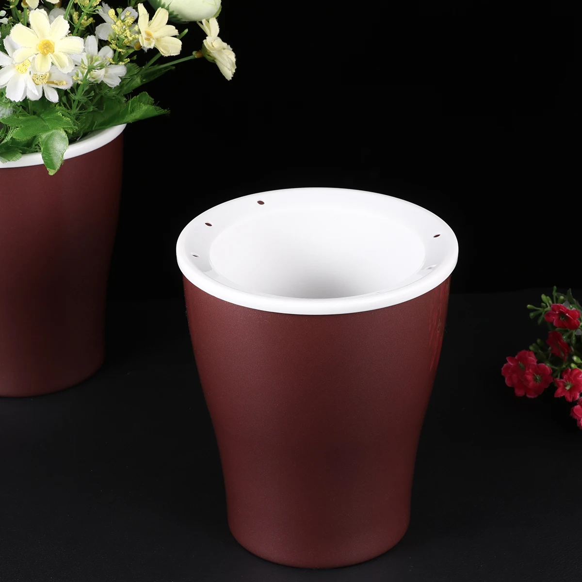 2pcs Self Watering Flower Pot Cotton Rope Planter for Succulents Cactus Durable Heat Resistant Large Storage Pot Plastic
2pcs Self Watering Flower Pot Cotton Rope Planter for Succulents Cactus Durable Heat Resistant Large Storage Pot Plastic