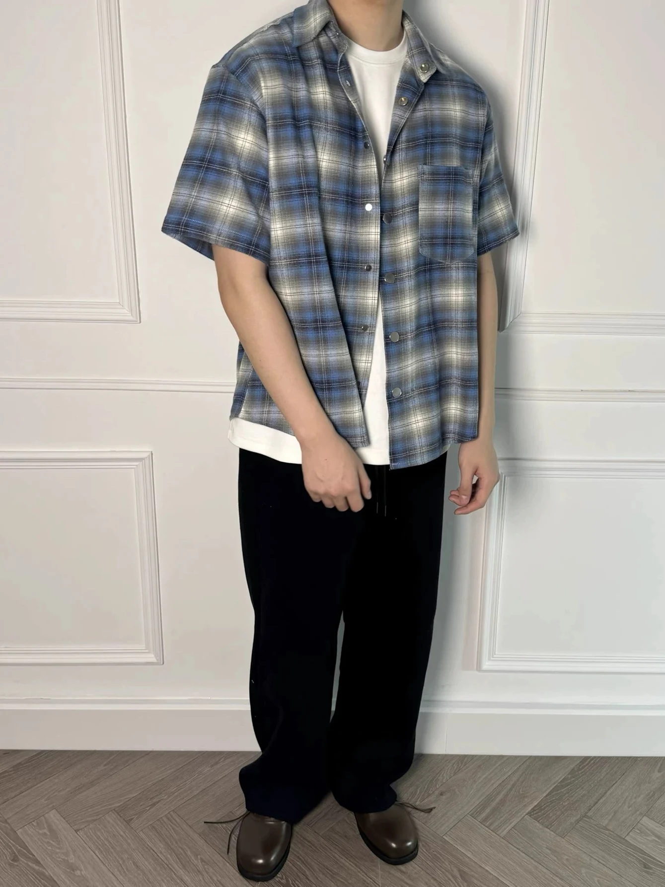 Фланелевая клетчатая клетчатая ткань в американском стиле ретро ort Sve irt для мужчин и женщин, весна-лето, чистая посадка, тонкая куртка свободного покроя
Фланелевая клетчатая клетчатая ткань в американском стиле ретро ort Sve irt для мужчин и женщин, весна-лето, чистая посадка, тонкая куртка свободного покроя