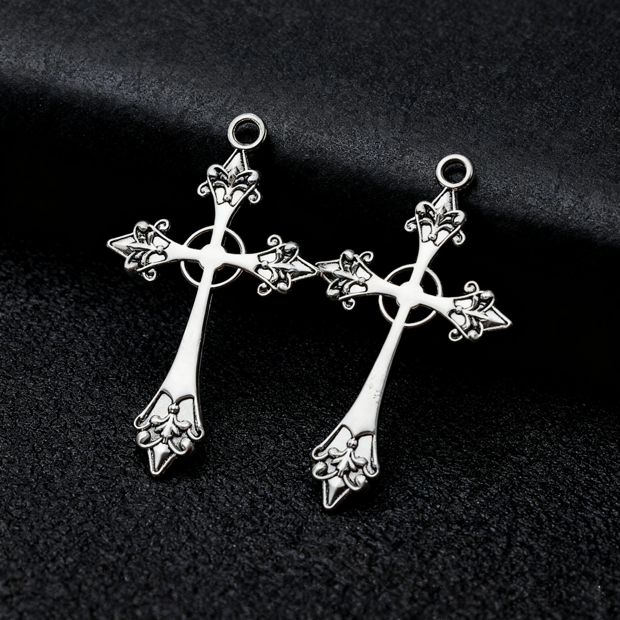 3pcs Silvery Jesus Cross Charms Religious Faith Pendant Fit DIY Jewelry Making Handcrafted Accessories
3pcs Silvery Jesus Cross Charms Religious Faith Pendant Fit DIY Jewelry Making Handcrafted Accessories