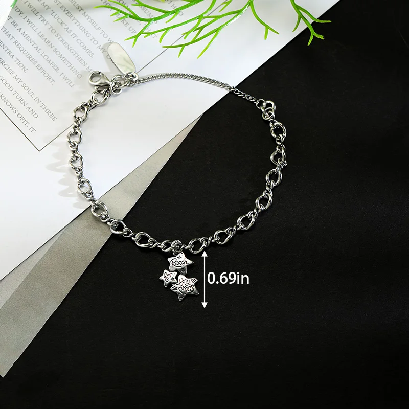 Браслет-подвеска James Avery из стерлингового серебра 925 пробы среднего размера в сочетании с подвеской в области занятий мечтами
Браслет-подвеска James Avery из стерлингового серебра 925 пробы среднего размера в сочетании с подвеской в области занятий мечтами