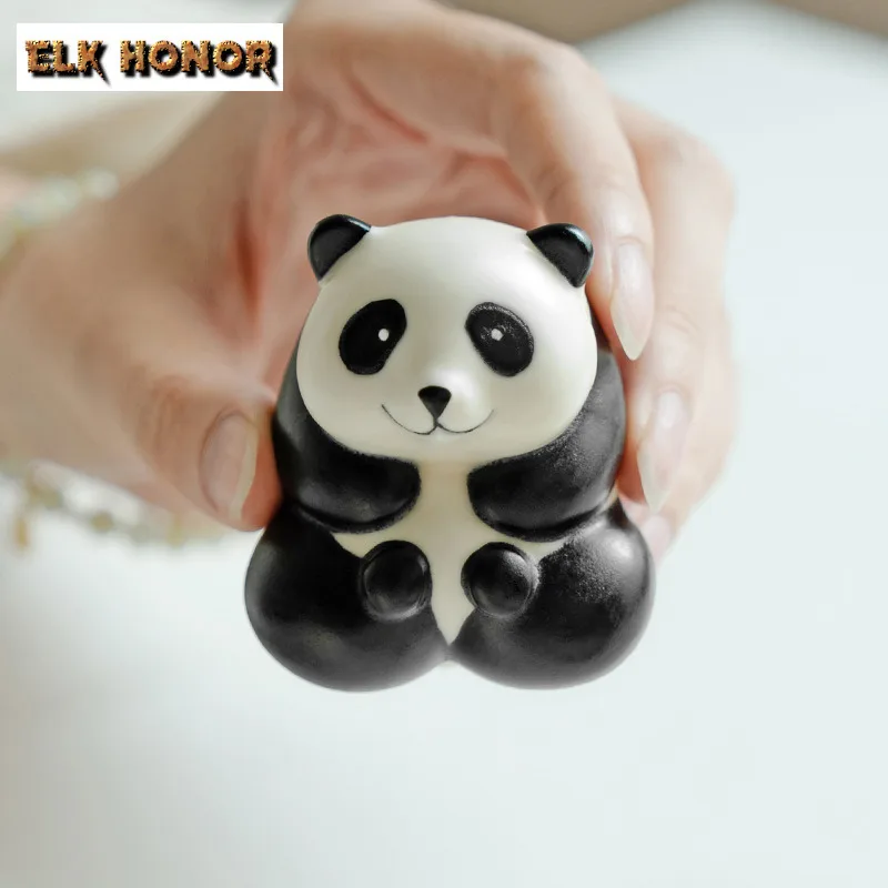 Креативная фигурка чая Fufu Little Panda с животными, креативная чайная скульптура, фигурка чая, игрушки, статуя чая, украшения, аксессуары, ремесло
Креативная фигурка чая Fufu Little Panda с животными, креативная чайная скульптура, фигурка чая, игрушки, статуя чая, украшения, аксессуары, ремесло