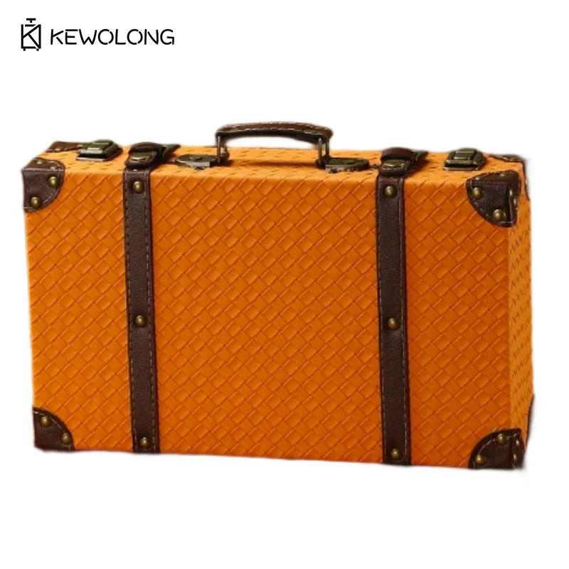 Vintage European Retro Suitcase Storage Box, Old-Fashioned Leather Look Decorative Trunk for Home Bedroom
Vintage European Retro Suitcase Storage Box, Old-Fashioned Leather Look Decorative Trunk for Home Bedroom