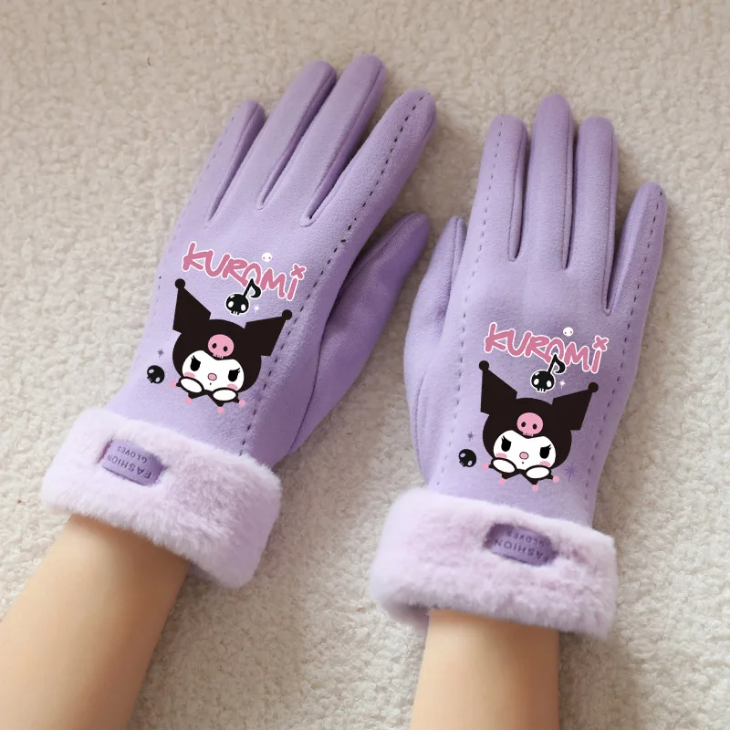 Sanrio Kuromi женские теплые перчатки Kawaii мультфильм студенческие зимние термоперчатки уличные велосипедные ветрозащитные варежки с сенсорным экраном
Sanrio Kuromi женские теплые перчатки Kawaii мультфильм студенческие зимние термоперчатки уличные велосипедные ветрозащитные варежки с сенсорным экраном