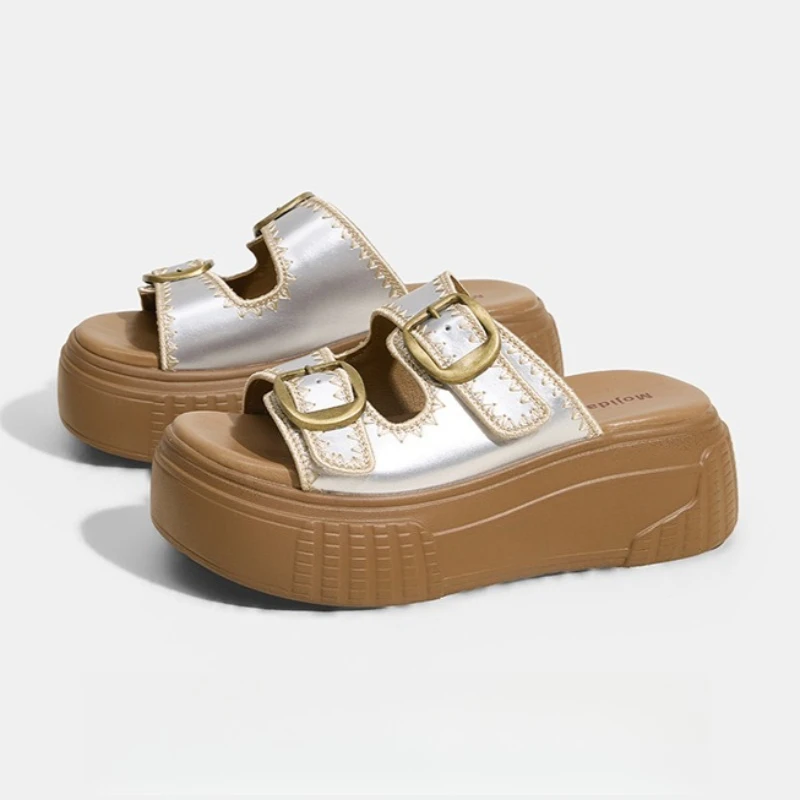2026 New Women's Slippers Thicksoled Buckle Comfort Slippers Women Plus Size Outer Wear Summer Casual Beach Shoes Female
2026 New Women's Slippers Thicksoled Buckle Comfort Slippers Women Plus Size Outer Wear Summer Casual Beach Shoes Female