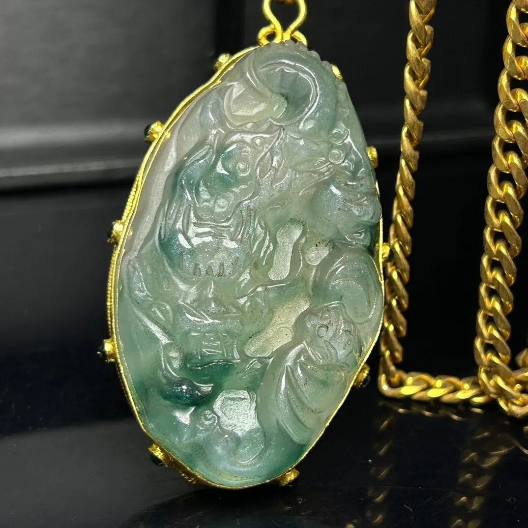 Certified Nature inlay ice Green jade Jadeite Carved Dragon Pendant & Necklaces Dragon Brand
Certified Nature inlay ice Green jade Jadeite Carved Dragon Pendant & Necklaces Dragon Brand