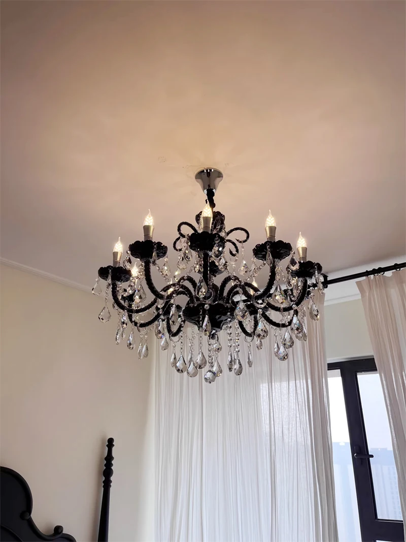 European Living Room Black Candle Chandelier Retro Bedroom Crystal Light Fixtures High-end Atmospheric Restaurant Pendant Lights
European Living Room Black Candle Chandelier Retro Bedroom Crystal Light Fixtures High-end Atmospheric Restaurant Pendant Lights