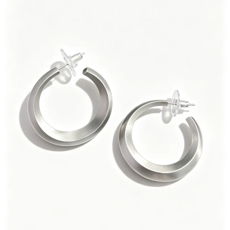 2026 Europe Designer Brand Top Quality Silver Color Circular Earring Women Luxury Jewelry Trend
2026 Europe Designer Brand Top Quality Silver Color Circular Earring Women Luxury Jewelry Trend