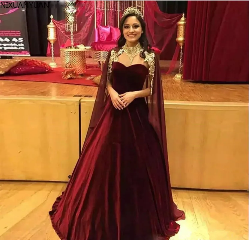 Delicate Burgundy Muslim Evening Dress with Caped Long Sleeve Velvet Prom Dress 2023 Arabic Sweetheart Formal Party Gown Vestios
Delicate Burgundy Muslim Evening Dress with Caped Long Sleeve Velvet Prom Dress 2023 Arabic Sweetheart Formal Party Gown Vestios