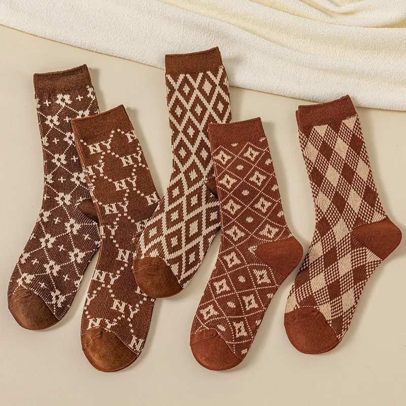 5 Pairs Retro Cotton Socks For Women Japan Harajuku Mid Tube Socks Autumn Spring Street Crew Sock Popular Skateboard Sox
5 Pairs Retro Cotton Socks For Women Japan Harajuku Mid Tube Socks Autumn Spring Street Crew Sock Popular Skateboard Sox