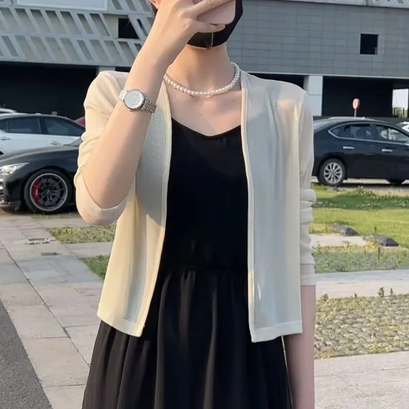 Knitwears Knitted Sweater Women Cardigans New Long Sleeve V-Neck Black Sunscreen Knit Sweater Cardigan Women Tops Sweaters Q4360
Knitwears Knitted Sweater Women Cardigans New Long Sleeve V-Neck Black Sunscreen Knit Sweater Cardigan Women Tops Sweaters Q4360