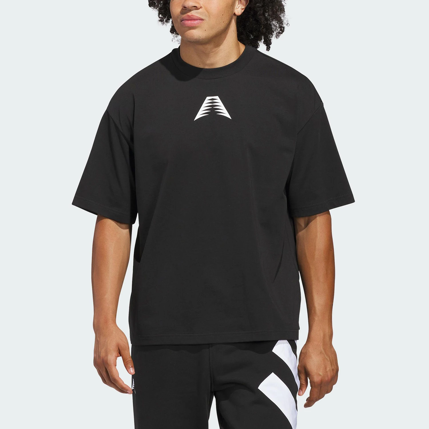 Adidas Originals 2025 Men's Printed Basketball Sport Short Sleeve KC3700
Adidas Originals 2025 Men's Printed Basketball Sport Short Sleeve KC3700