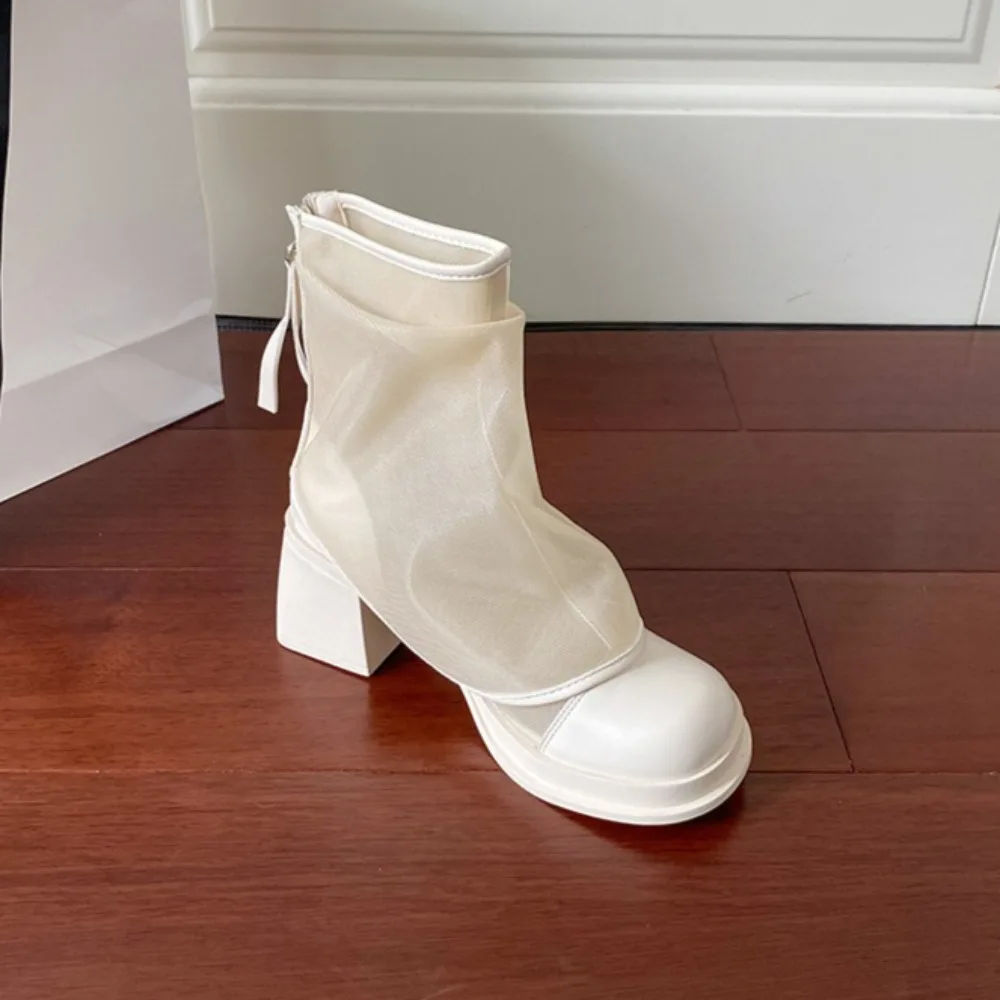 Сапоги на высоком каблуке. Осень-лето 2023. Новые классные ботинки на толстом каблуке и толстой подошве. Сапоги с двойной сеткой. Женская обувь. 
Сапоги на высоком каблуке. Осень-лето 2023. Новые классные ботинки на толстом каблуке и толстой подошве. Сапоги с двойной сеткой. Женская обувь.