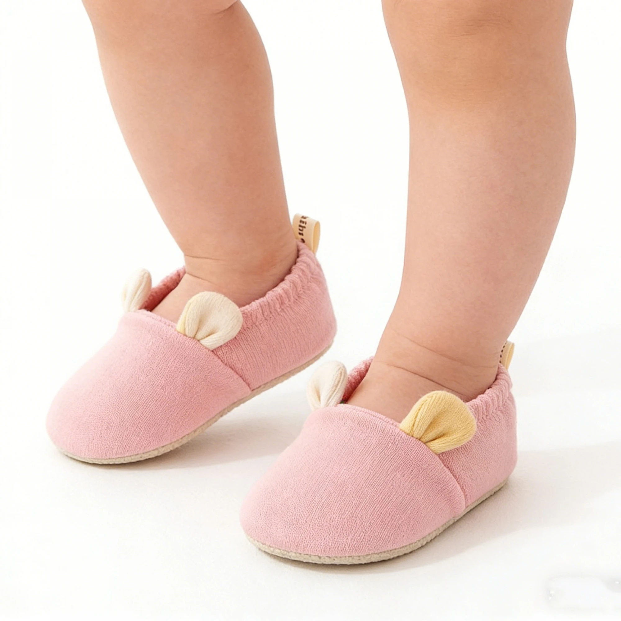 Cute Animal Print Soft Sole Baby Shoes for Newborns with Non-Slip Bottoms and Elastic Strap for Infant First Walkers
Cute Animal Print Soft Sole Baby Shoes for Newborns with Non-Slip Bottoms and Elastic Strap for Infant First Walkers